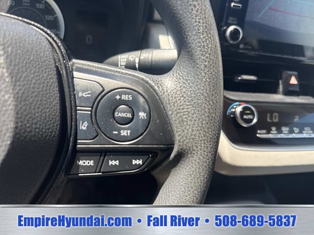 Used 2021 Toyota Corolla LE w/ LE Convenience Package FWD image 28