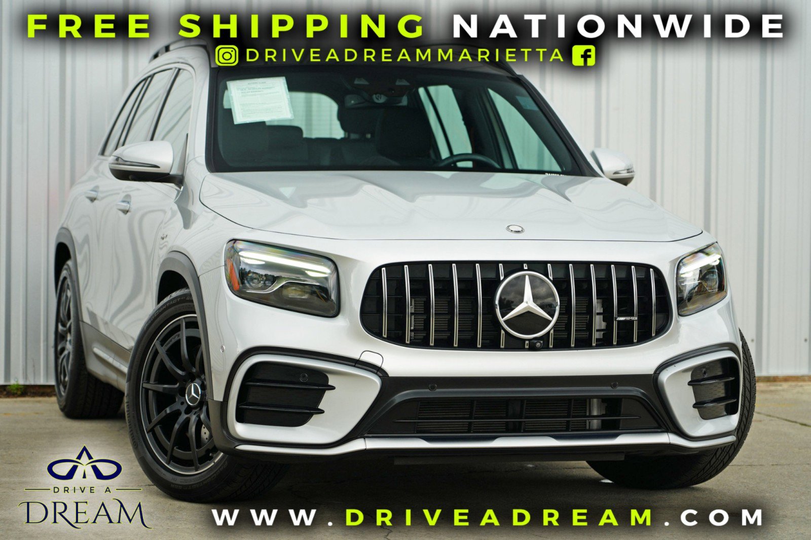 Used 2024 Mercedes-Benz GLB 35 AMG 4MATIC image 2