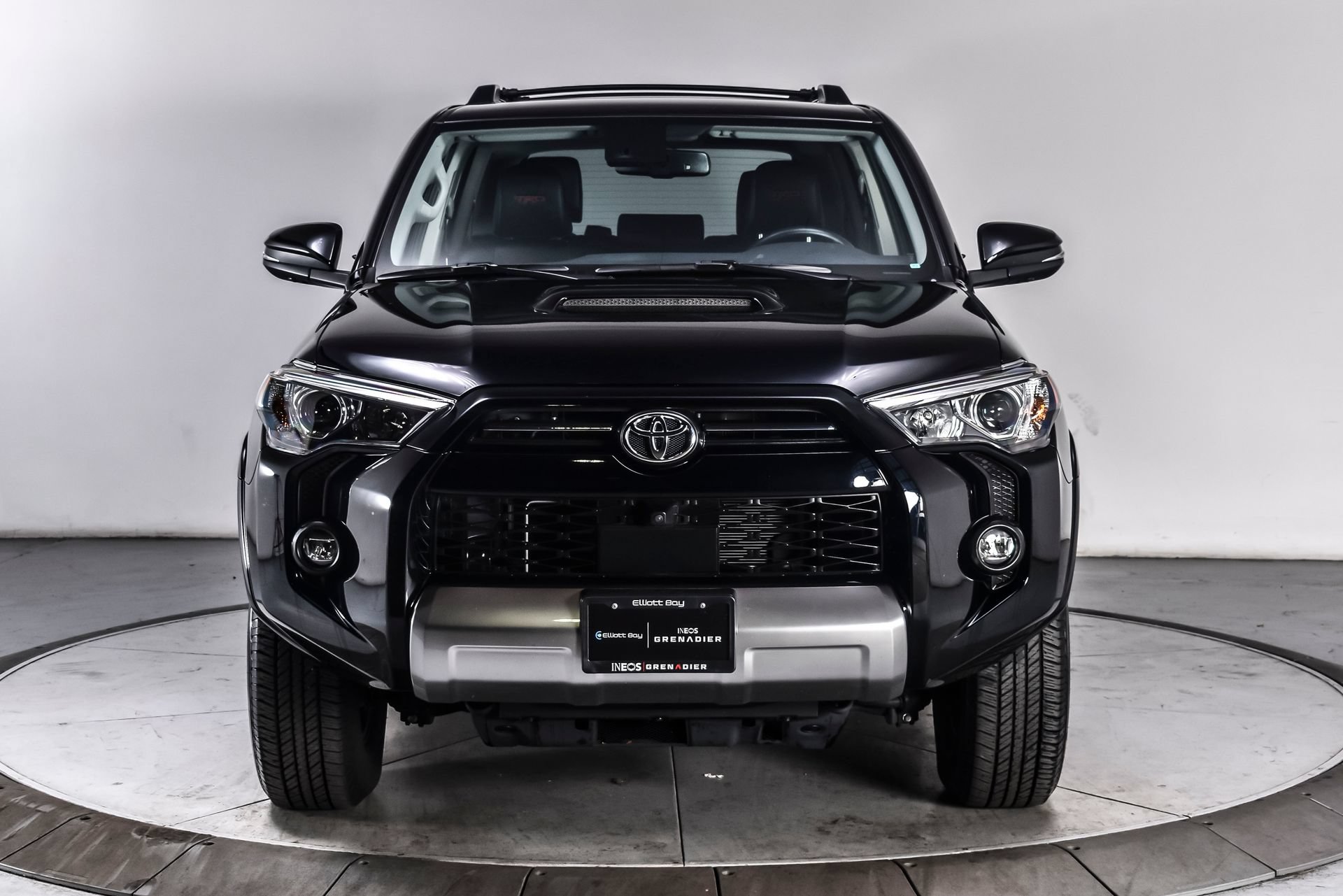 Used 2024 Toyota 4Runner TRD Off-Road Premium w/ Off Road Premium Plus Package AWD/4WD image 8