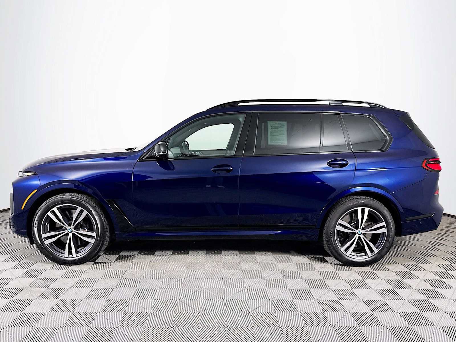 Used 2026 BMW X7 M60i AWD/4WD image 8