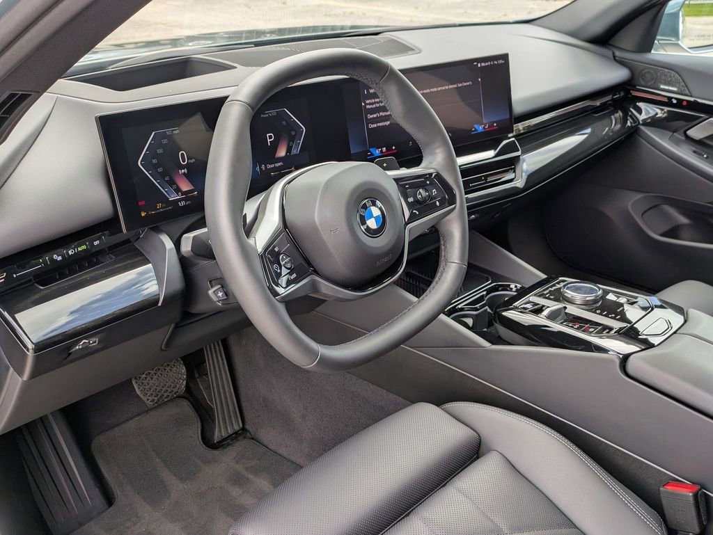 Used 2024 BMW 530i 530i w/ Premium Package image 25