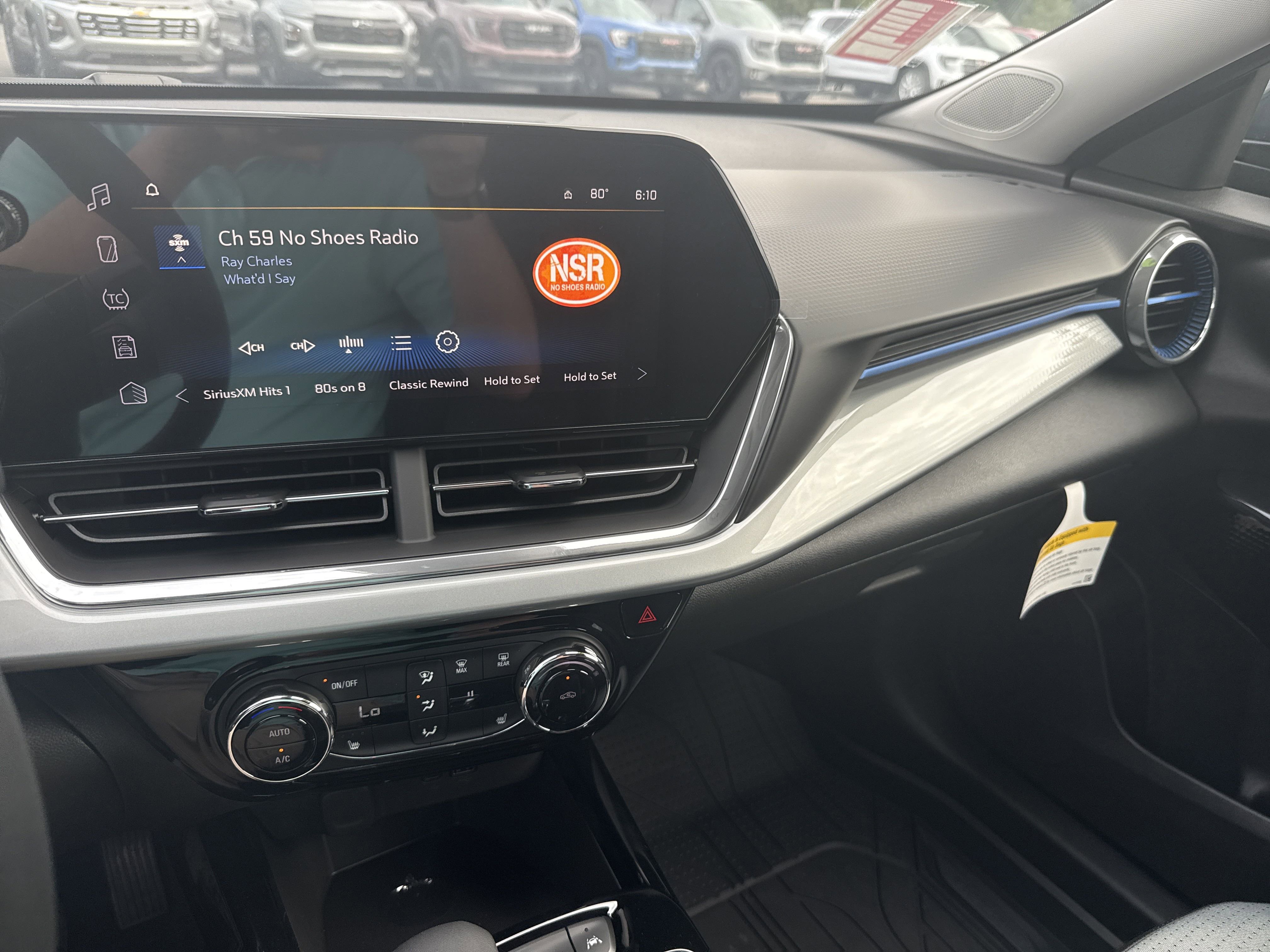 New 2025 Chevrolet Trax LT w/ Driver Confidence Package image 22