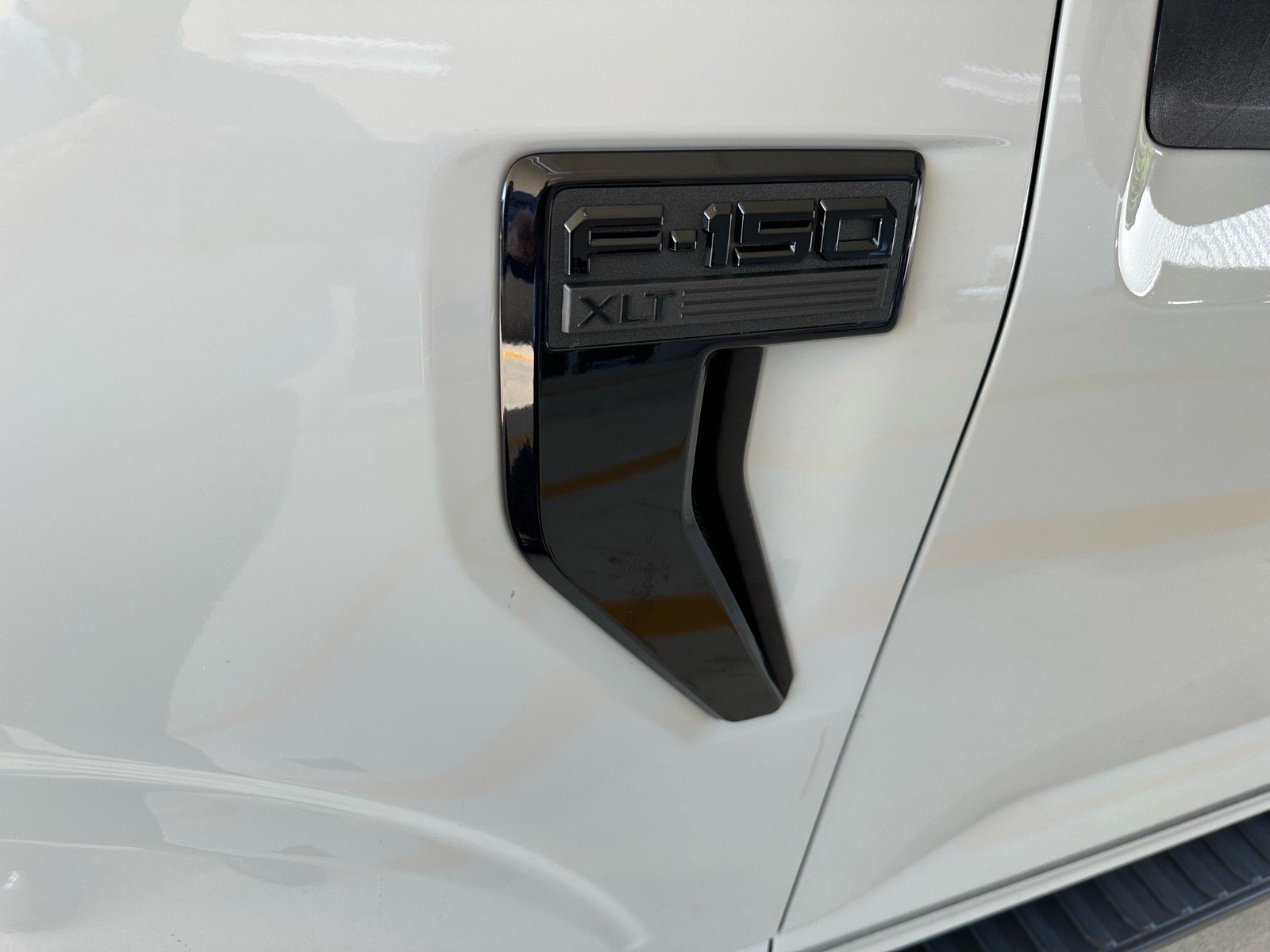New 2026 Ford F150 XLT w/ XLT Black Appearance Package AWD/4WD image 4