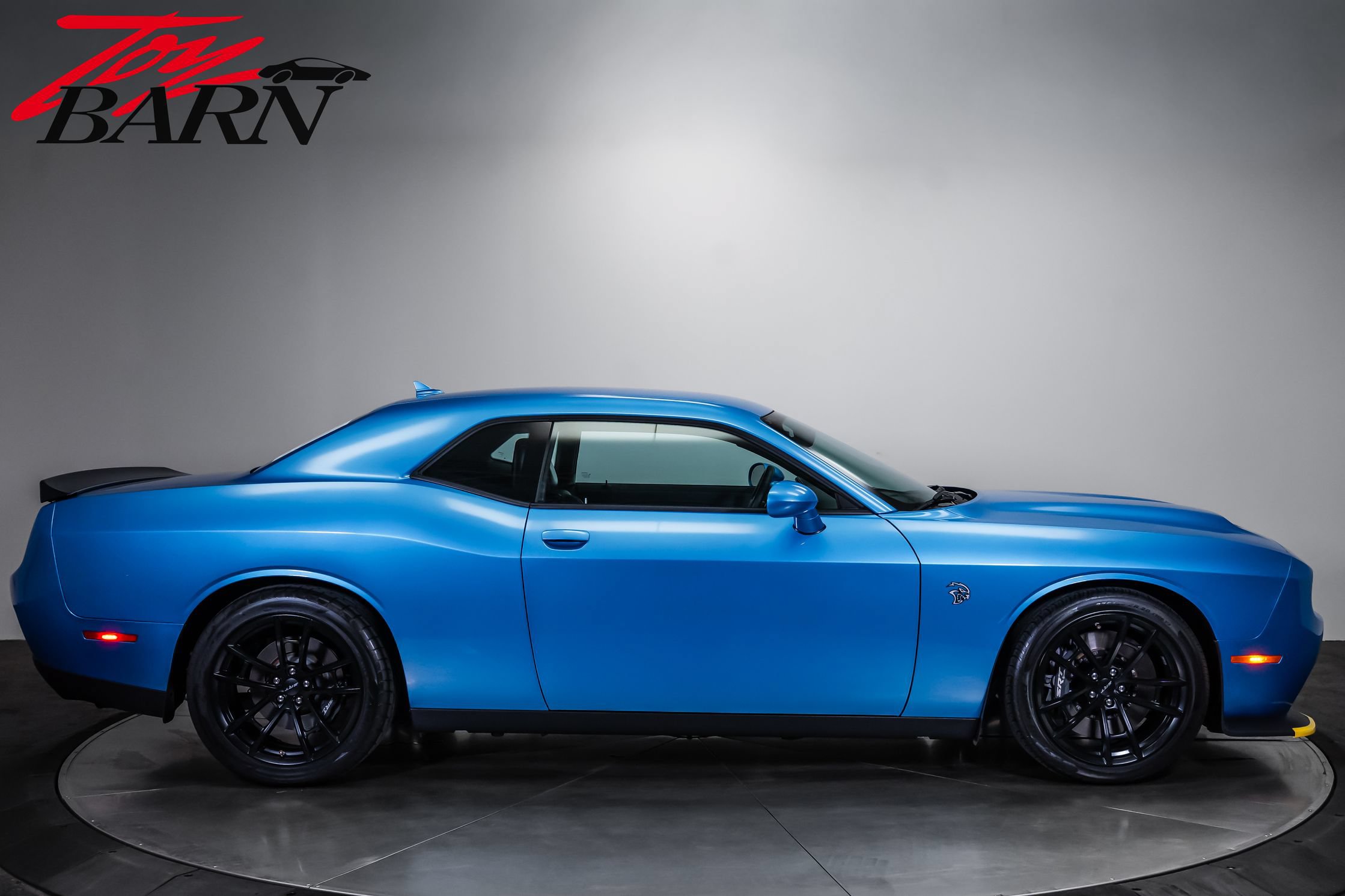 Used 2023 Dodge Challenger SRT Hellcat RWD image 6