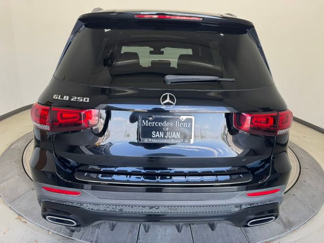 Used 2022 Mercedes-Benz GLB 250 image 12