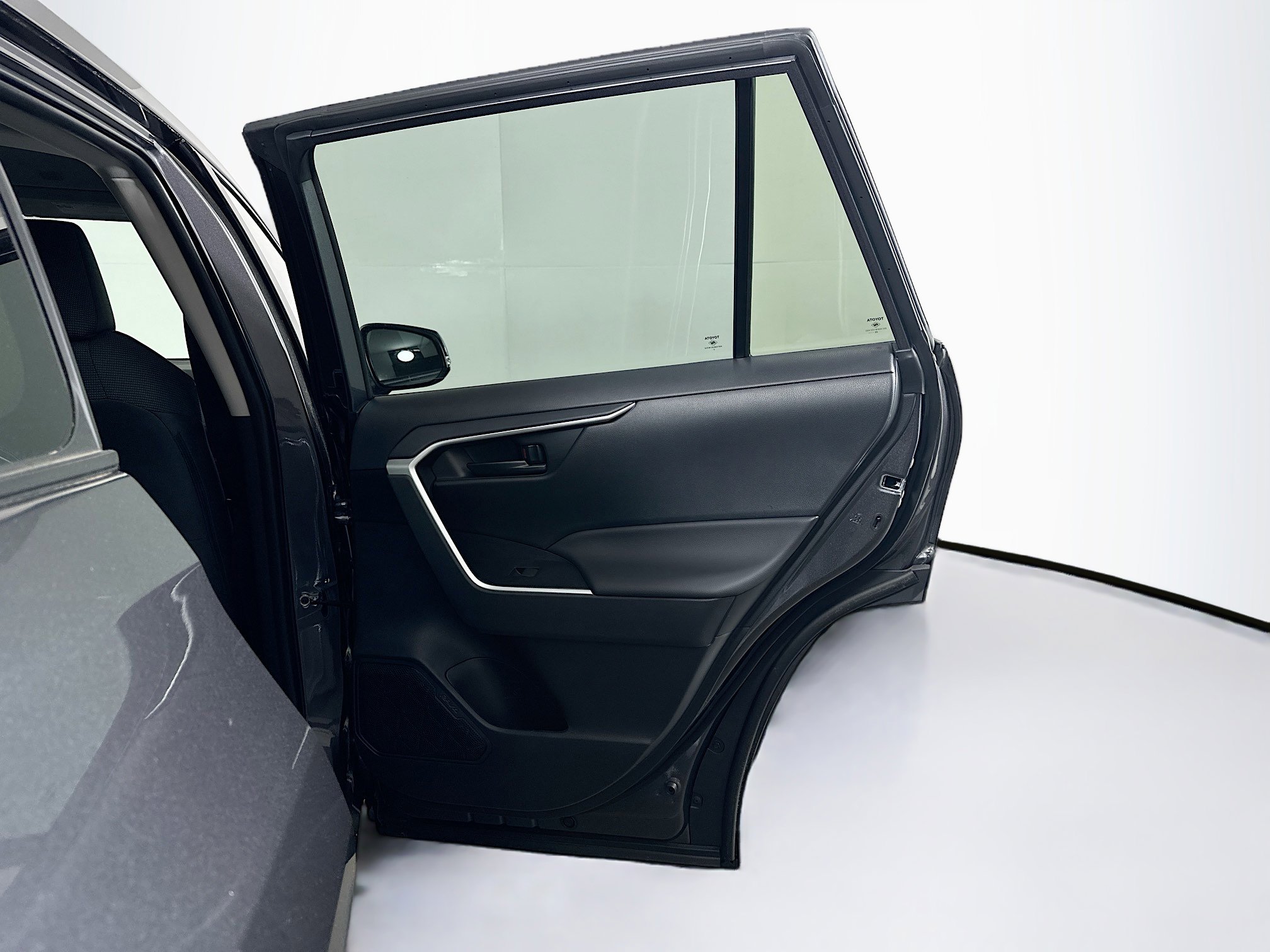 Used 2025 Toyota RAV4 LE image 28