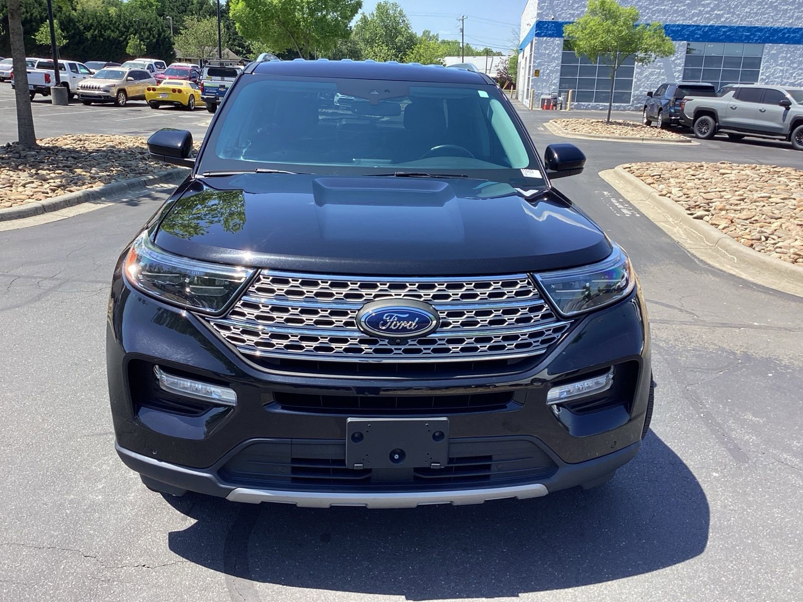 Used 2022 Ford Explorer Limited RWD image 4