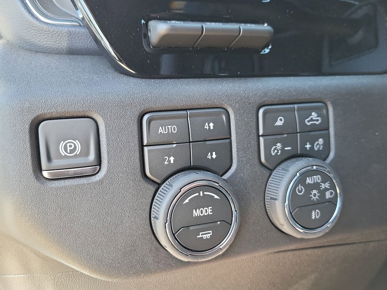 New 2026 Chevrolet Silverado 2500 High Country w/ High Country Premium Package image 21