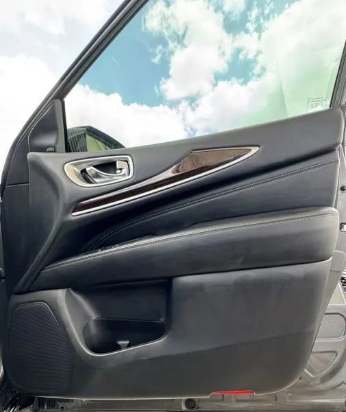 Used 2017 INFINITI QX60 FWD w/ Deluxe Technology Package image 23