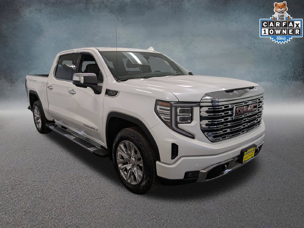 Used 2022 GMC Sierra 1500 Denali w/ Technology Package AWD/4WD image 3