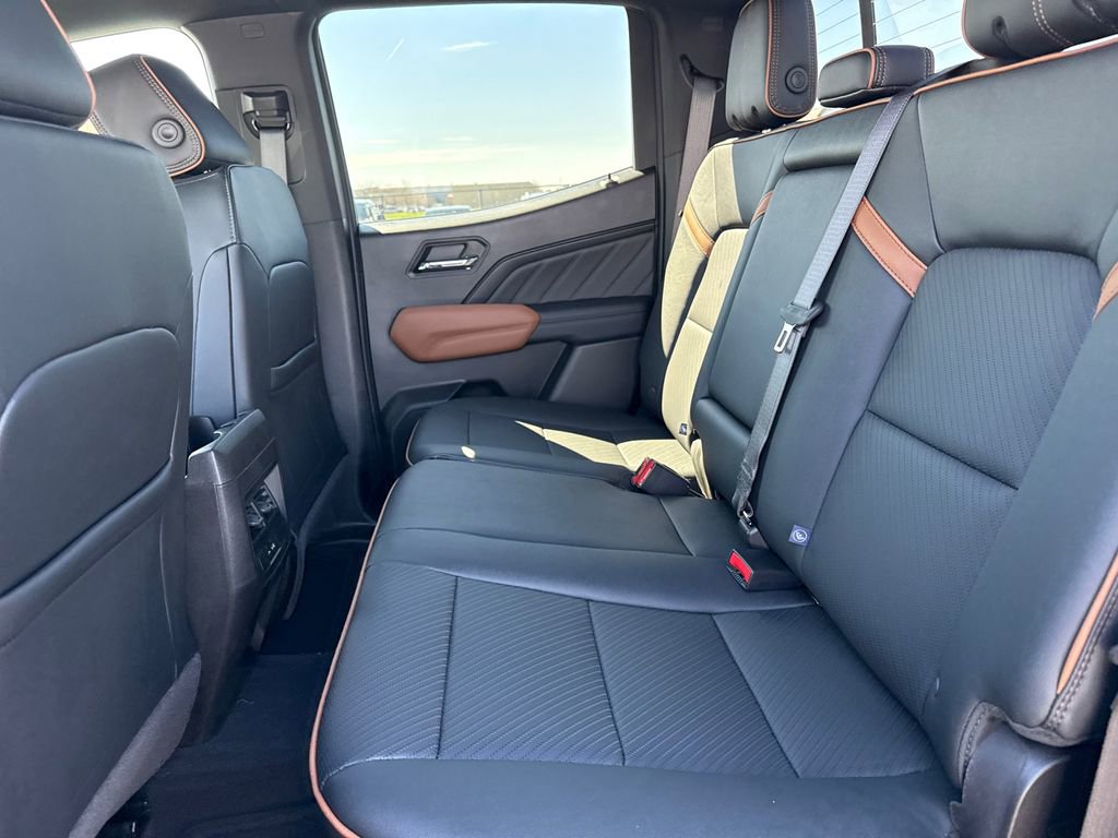 New 2026 GMC Canyon AT4 w/ AT4 Premium Package image 33