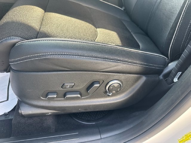 Used 2023 Genesis GV70 3.5T Sport AWD/4WD image 15