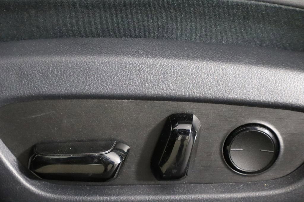 Used 2023 Lexus ES 250 w/ Premium Package image 23