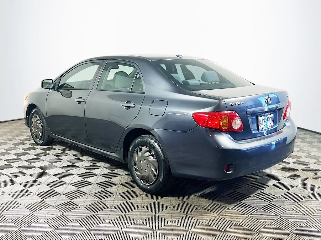Used 2010 Toyota Corolla LE FWD image 5