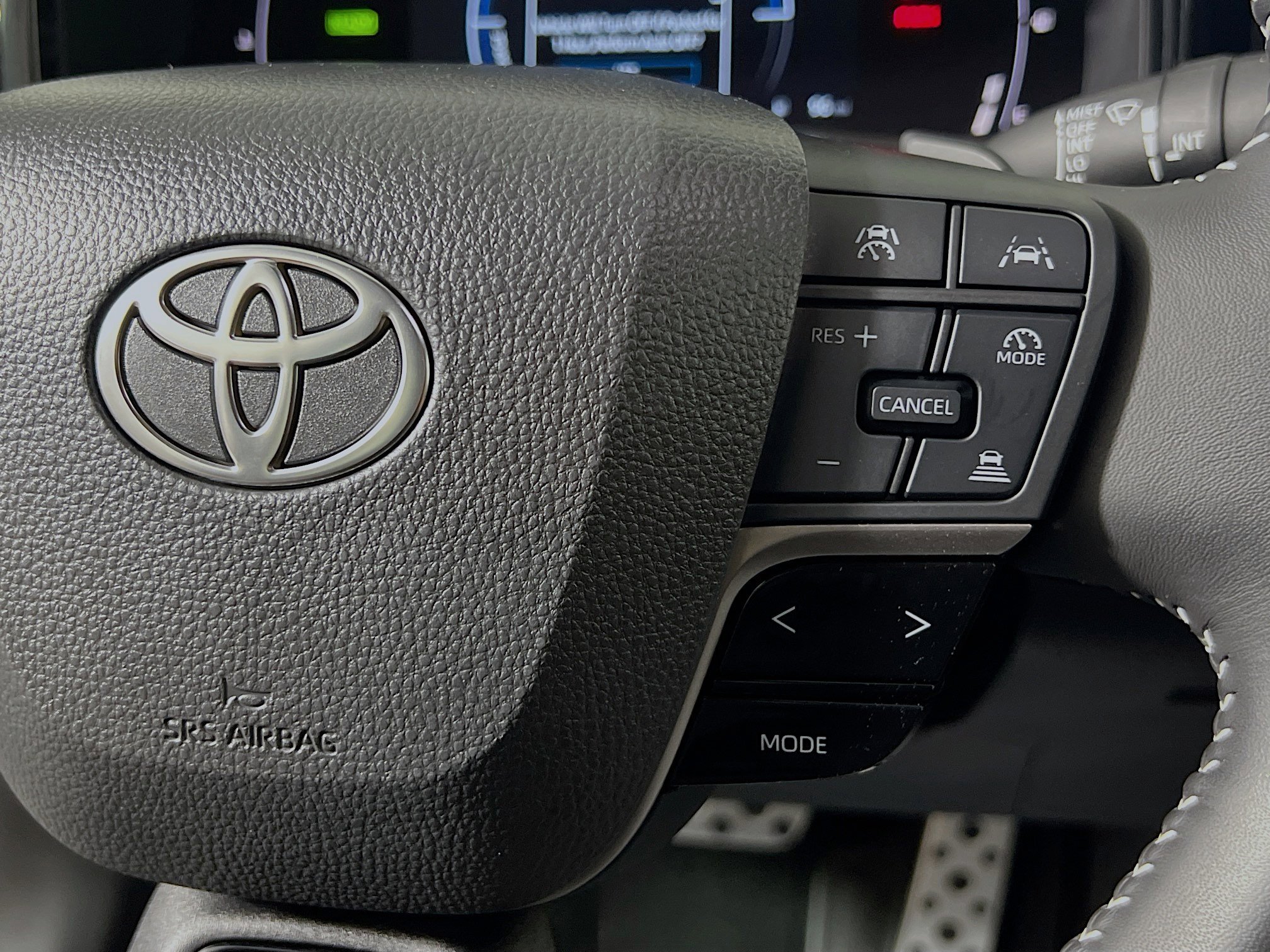 Used 2025 Toyota Camry SE w/ Multimedia Upgrade Package FWD image 20