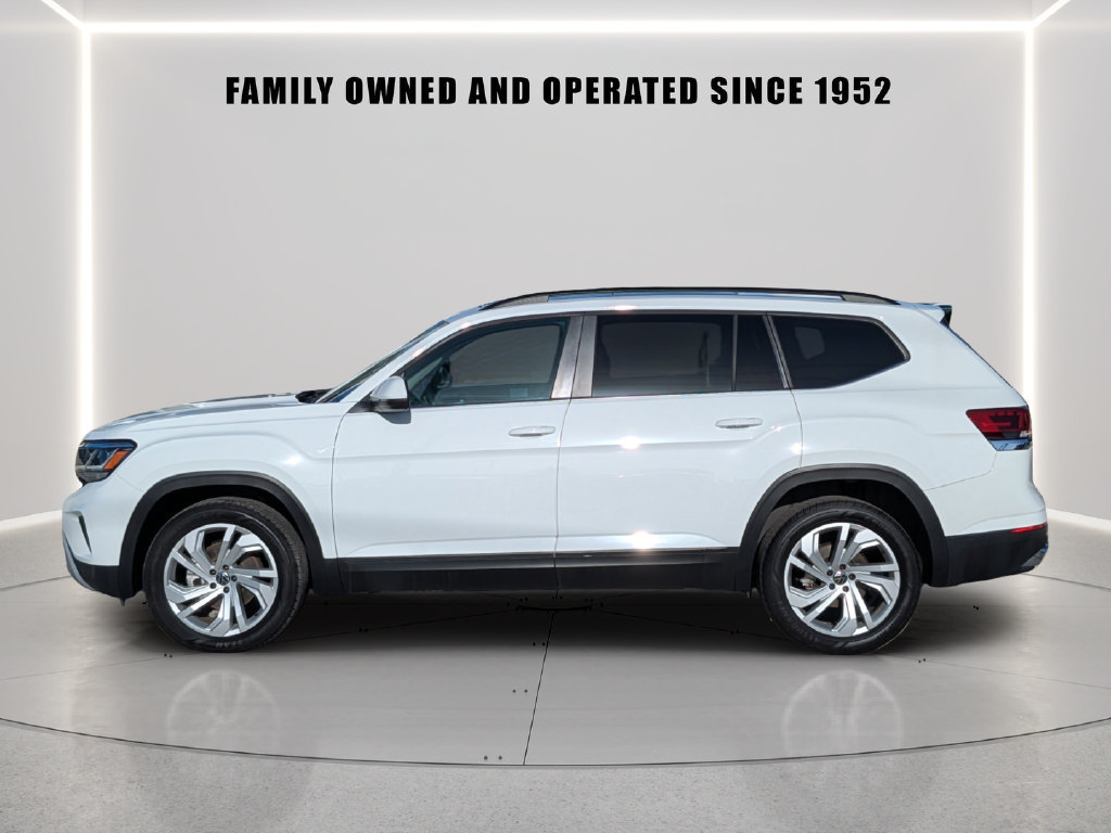 Certified 2023 Volkswagen Atlas SE w/ Panoramic Sunroof Package FWD image 3