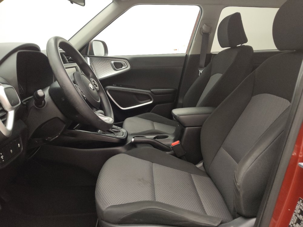 Used 2020 Kia Soul LX FWD image 17