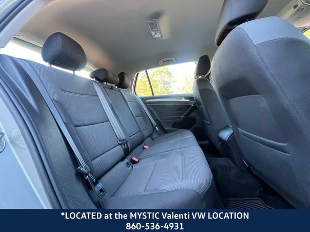 Used 2019 Volkswagen Golf S image 21