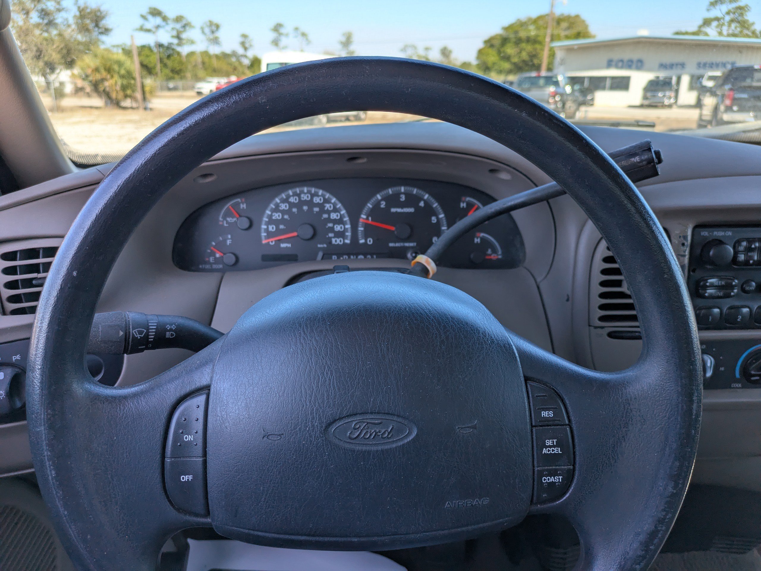 Used 2000 Ford F150 XL image 24