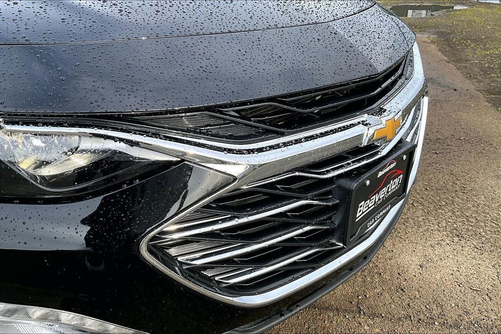 Used 2025 Chevrolet Malibu LT image 32