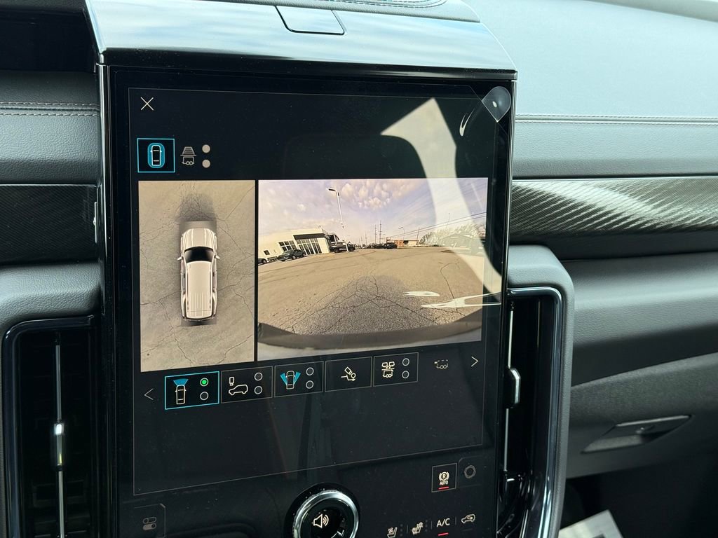 New 2026 GMC Yukon AT4 w/ AT4 Premium Plus Package image 38