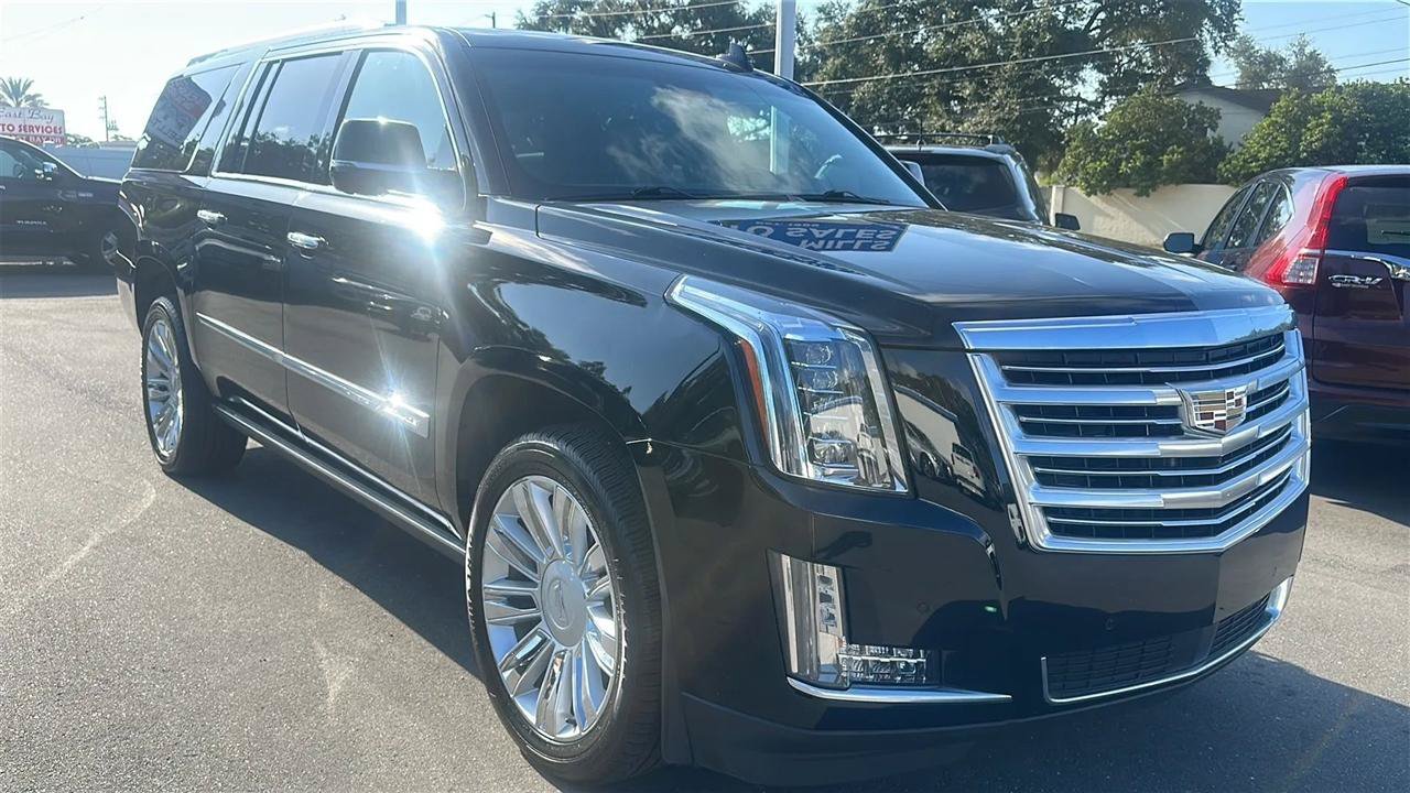 Used 2016 Cadillac Escalade ESV Platinum AWD/4WD image 6