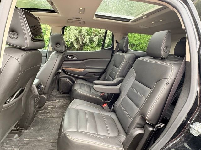 Used 2019 GMC Acadia Denali w/ Technology Package AWD/4WD image 9