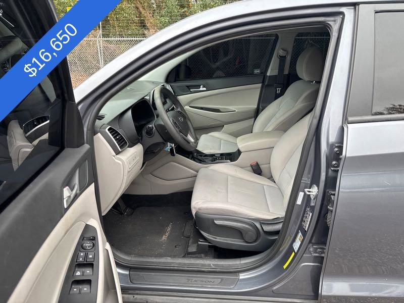 Used 2021 Hyundai Tucson SE FWD image 4