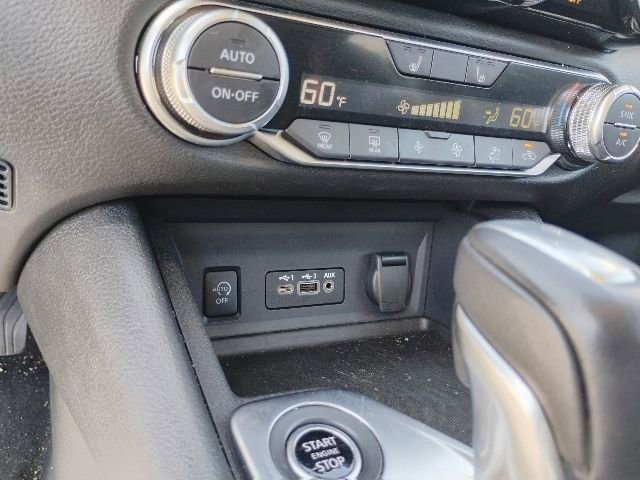 Used 2024 Nissan Sentra SR FWD image 17