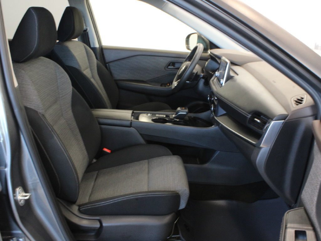 Used 2021 Nissan Rogue S FWD image 14