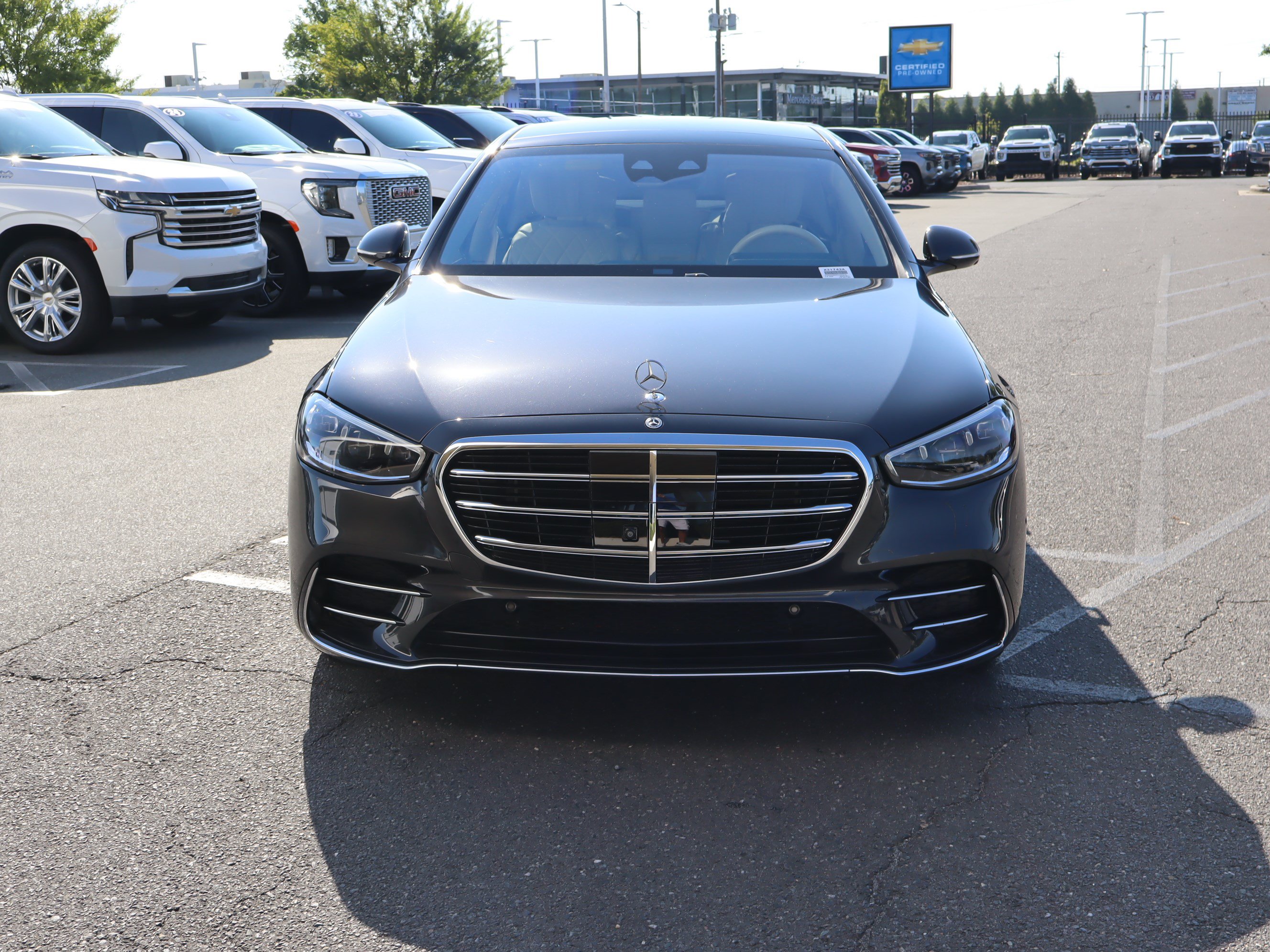 Used 2023 Mercedes-Benz S 500 4MATIC image 3