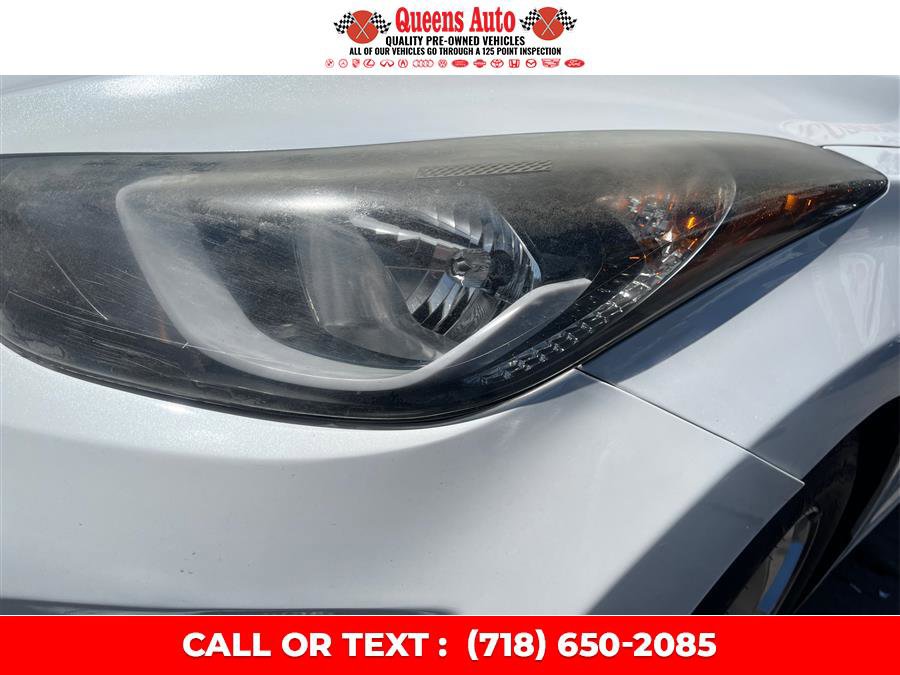Used 2014 Hyundai Elantra SE FWD image 31