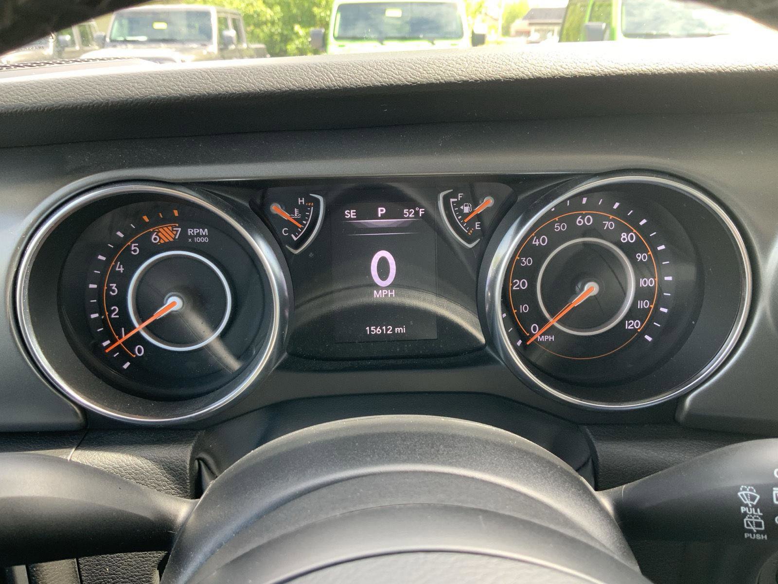 Used 2023 Jeep Wrangler Sport AWD/4WD image 25