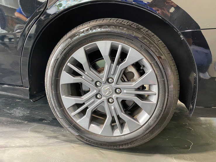 Used 2025 Honda Odyssey Touring image 11