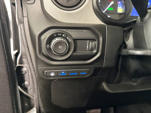 Used 2024 Jeep Wrangler Unlimited w/ Convenience Group image 19