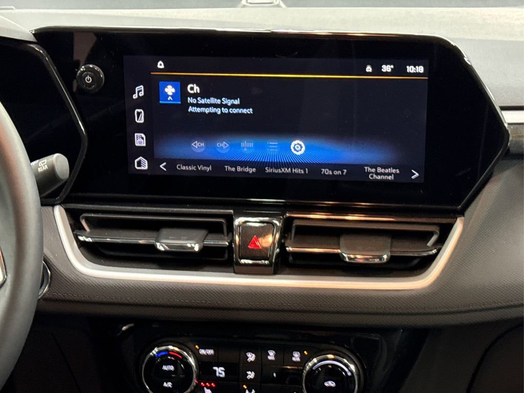 Used 2025 Chevrolet TrailBlazer LT w/ Convenience Package image 20