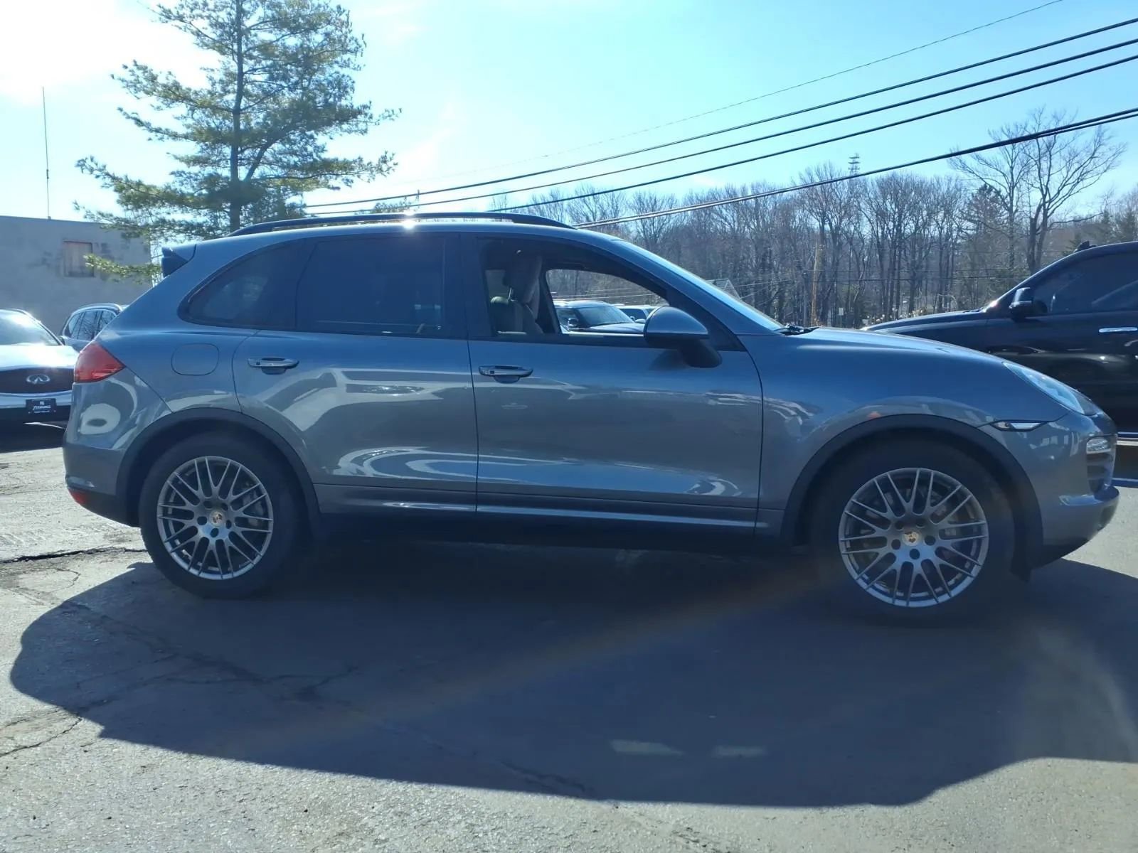 Used 2014 Porsche Cayenne S AWD/4WD image 2