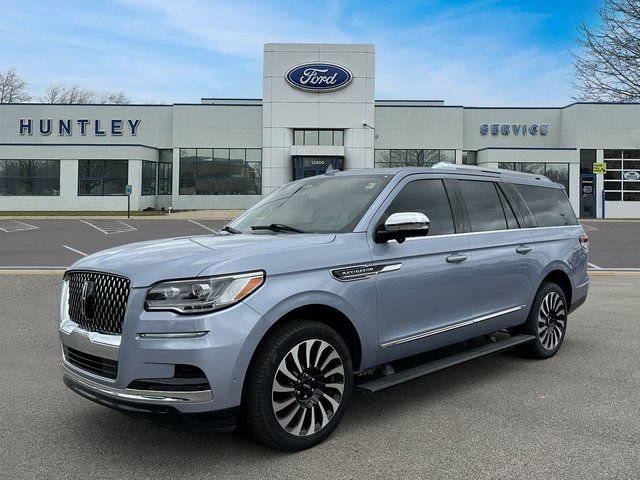 Used 2023 Lincoln Navigator L Black Label AWD/4WD image 1