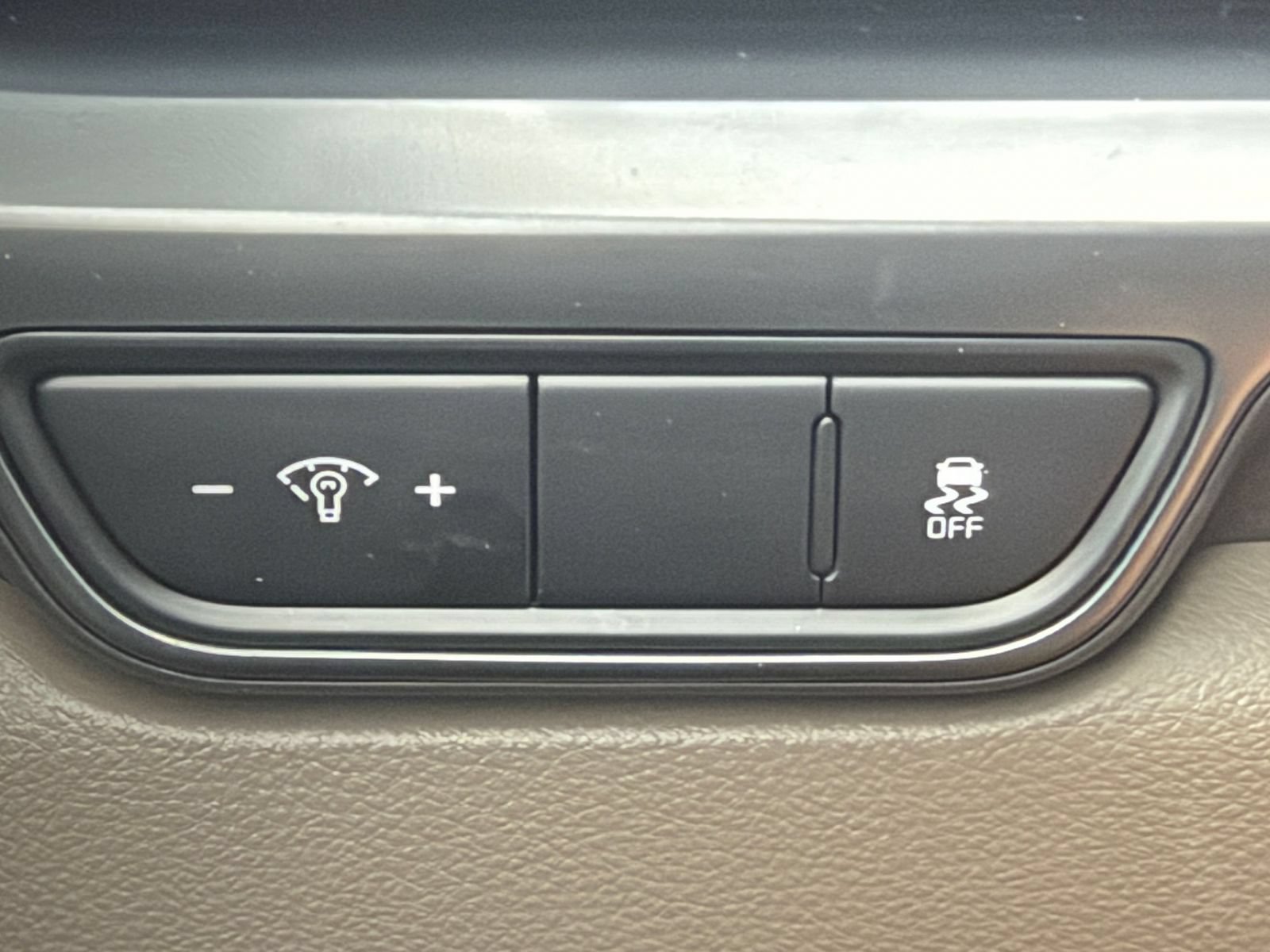 Used 2026 Kia Carnival FWD image 31
