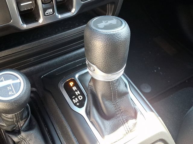 Used 2023 Jeep Wrangler Unlimited Sport AWD/4WD image 16