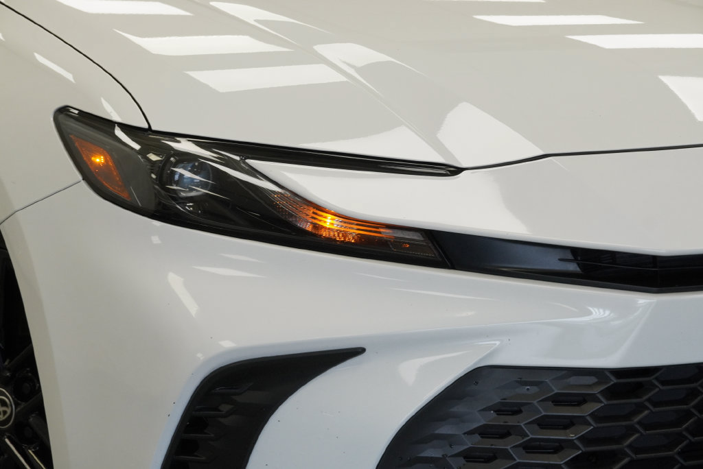 Used 2025 Toyota Camry SE FWD image 8
