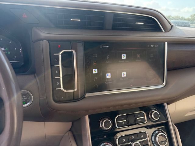 Used 2022 GMC Yukon XL Denali w/ Denali Ultimate Package AWD/4WD image 10