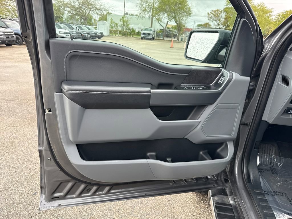 Used 2025 Ford F150 XLT w/ Equipment Group 301A Standard image 12