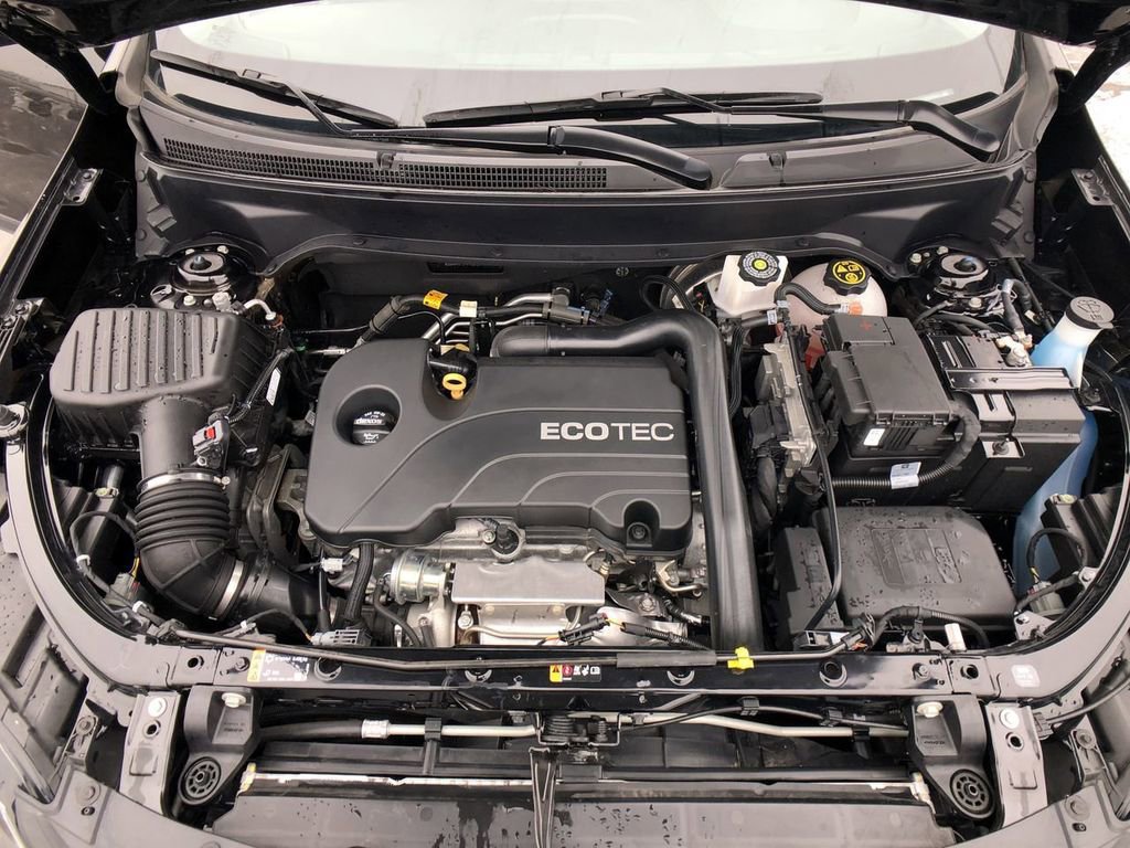 Used 2020 Chevrolet Equinox LT w/ Driver Convenience Package image 29