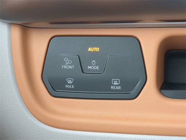 New 2025 Volkswagen ID. Buzz 1st Edition image 28