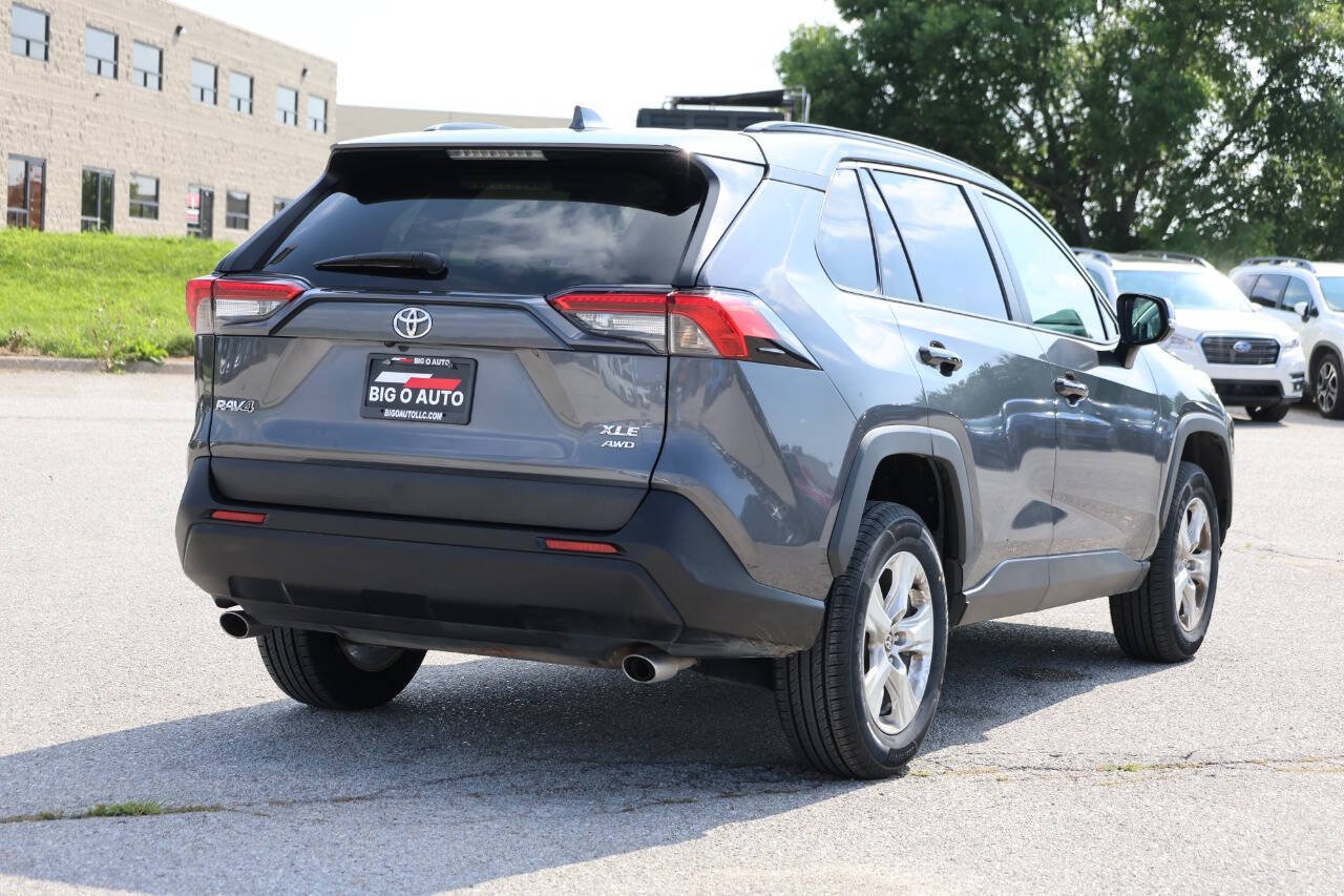 Used 2021 Toyota RAV4 XLE AWD/4WD image 9
