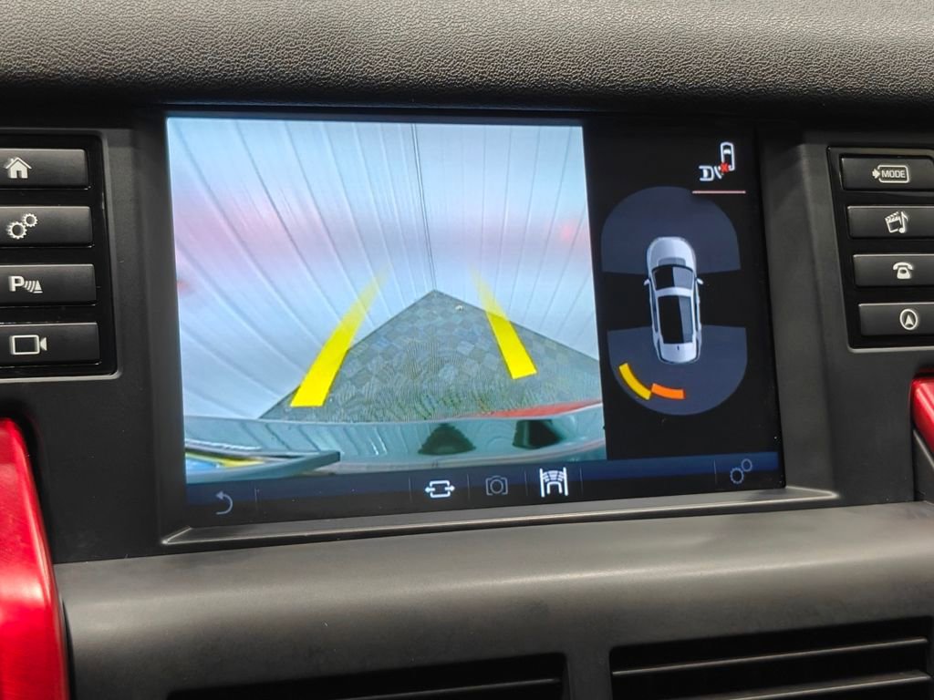 Used 2018 Land Rover Discovery Sport HSE Luxury image 8