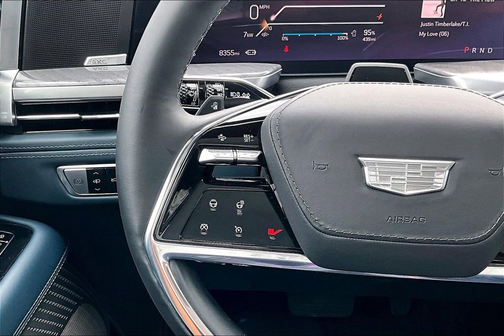 Certified 2025 Cadillac Escalade IQ Luxury 2 w/ LPO, Premium Carpet Package AWD/4WD image 11