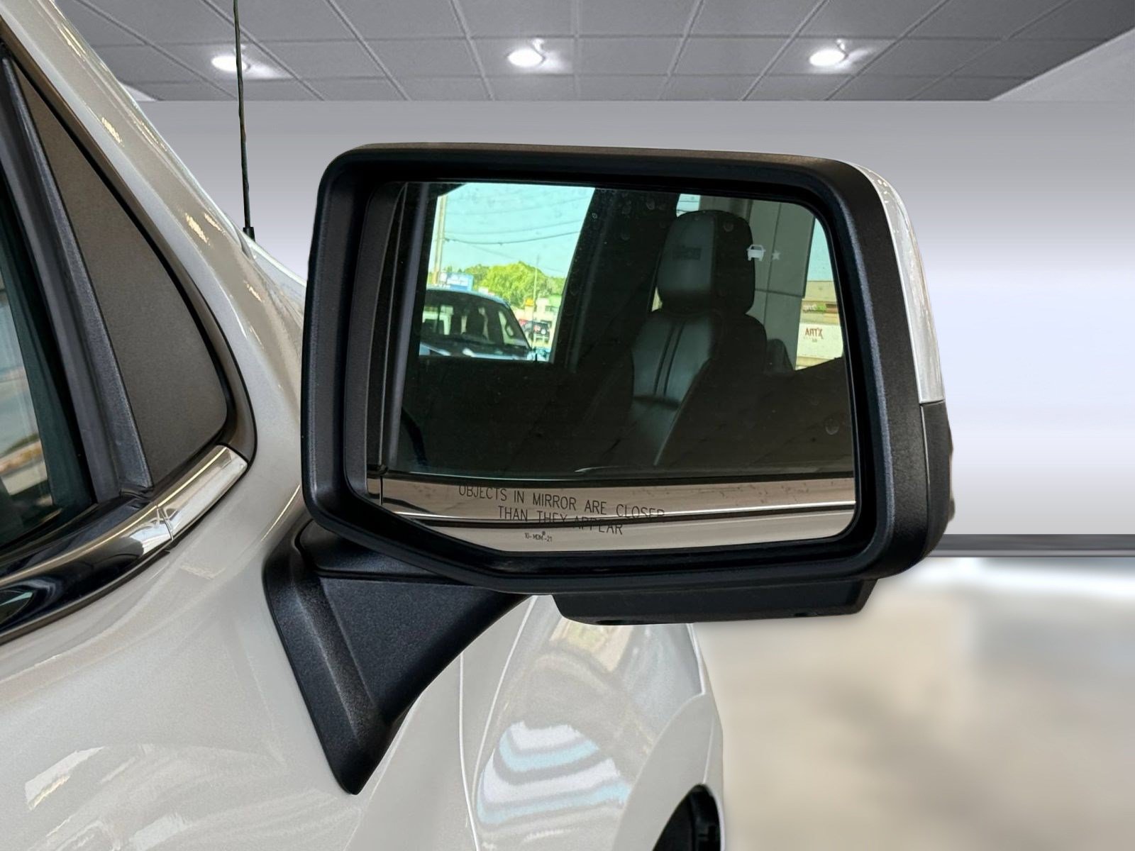Used 2022 Chevrolet Silverado 1500 High Country w/ Z71 Off-Road Package AWD/4WD image 32