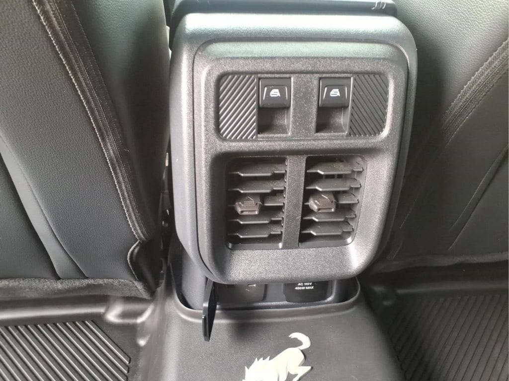 Used 2025 Ford Bronco Outer Banks AWD/4WD image 14